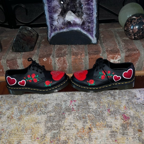 NWOT Dr. Martens Oxfords - Picture 3 of 6